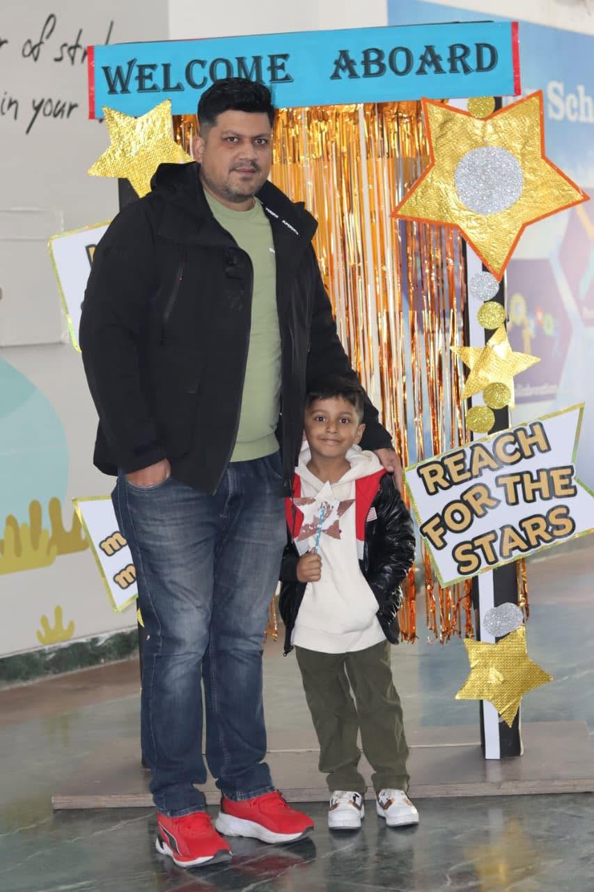2">
                                </div>
                                <div class="portfolio-content">
                                    <div class="content-view">
                                        <a class="popup-image" href=